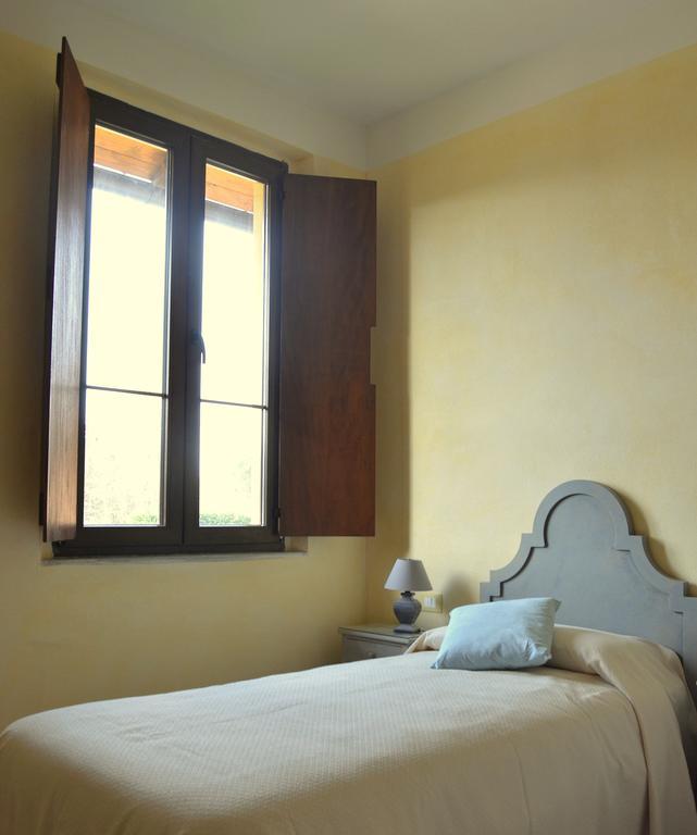 Agriturismo Borgo San Francesco Basiglio Luaran gambar