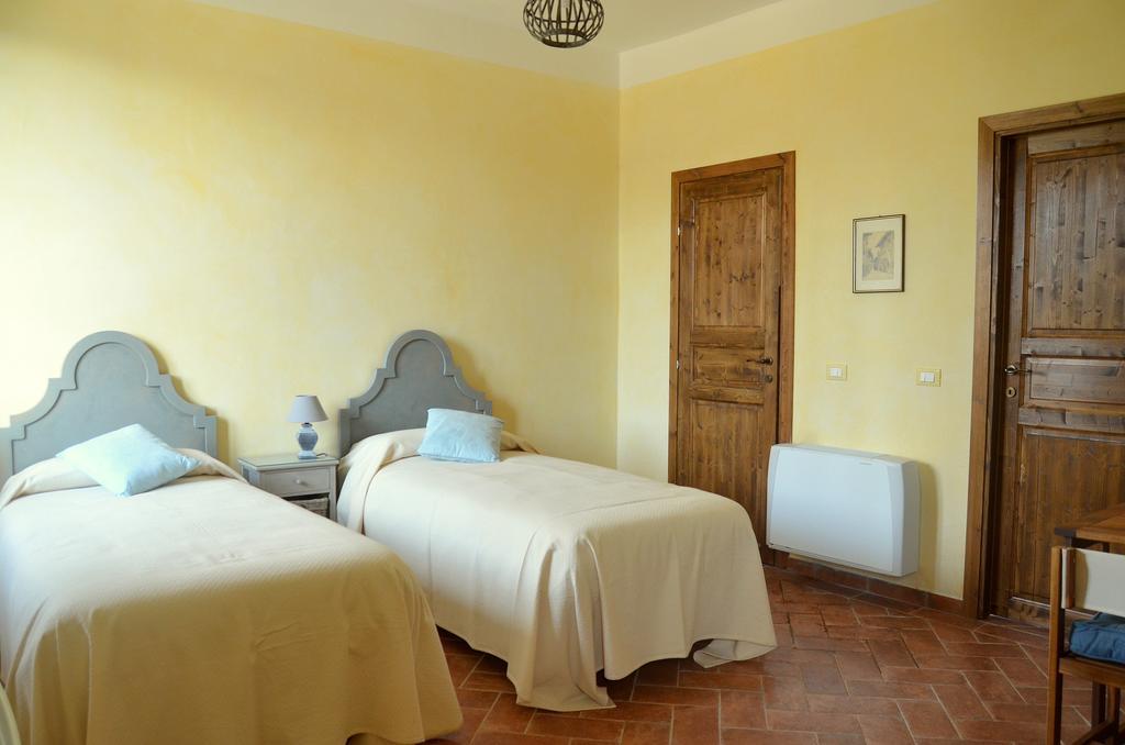Agriturismo Borgo San Francesco Basiglio Luaran gambar